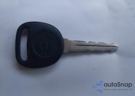 2005 Chevrolet Equinox Ls из США, поврежденный, VIN 2CNDL23F756151982